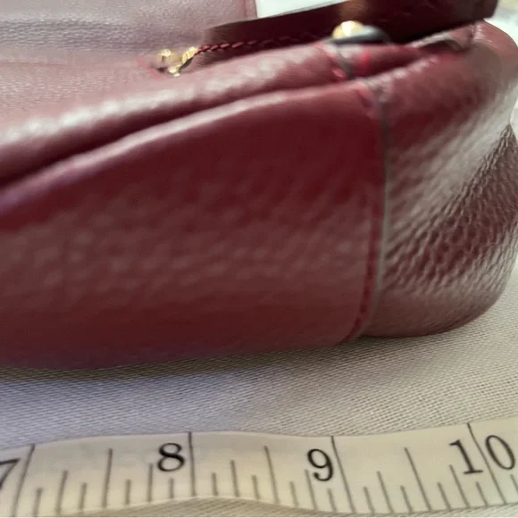 Michael Kors Evie leather medium shoulder bag with flap in Burgundy EC - Picture 3 of 12